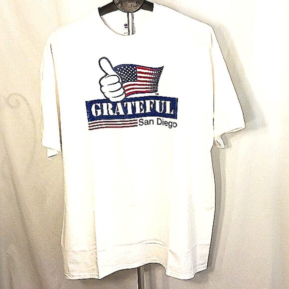 SAN DIEGO T-Shirt Mens Sz L WHITE Crewneck American Flag GRATEFUL Patriotic Flag - Picture 3 of 12